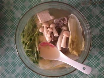 小菇排骨素汤的做法步骤5