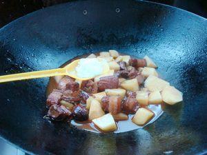 土豆烧肉的做法步骤9