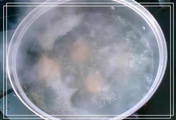 排骨番茄蛋汤的做法步骤1