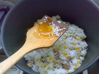 核桃鸡肉糯米饭的做法步骤6