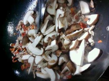 香菇肉丝面的做法图解6