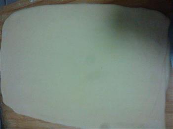 奶黄牛角包的做法步骤5