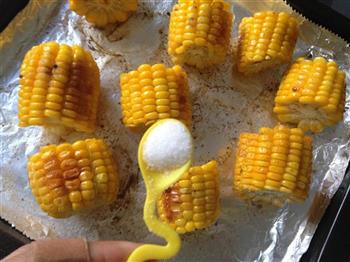 香烤玉米的做法步骤8