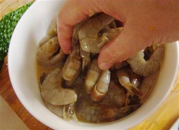 盆盆虾的做法步骤2