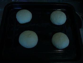 蛋黄肉松面包的做法步骤4