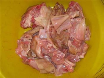 砂锅泡椒兔肉的做法步骤1