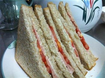 番茄午餐肉三明治的做法步骤6