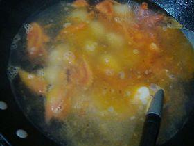 鱼圆番茄紫菜汤的做法步骤5