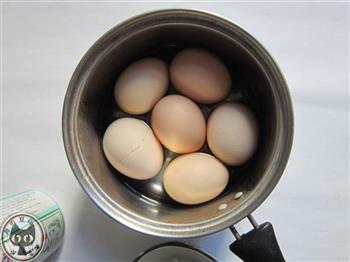乡巴佬卤鸡蛋的做法步骤1