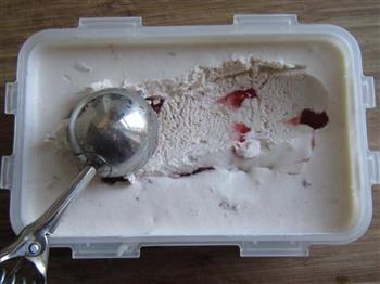 草莓酱冰淇淋的做法图解12