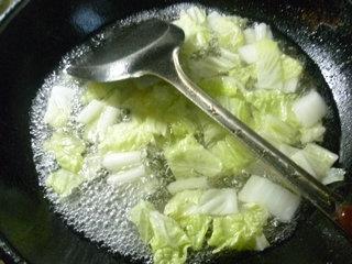 虾仁大白菜豆腐汤的做法步骤6