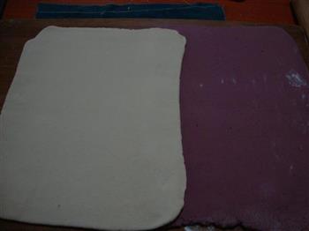 紫薯双色花卷的做法步骤5