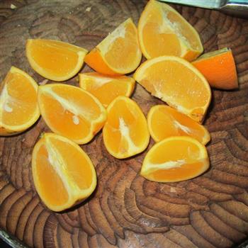 橙汁的做法步骤2