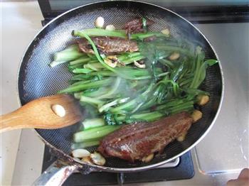 豆豉鲮鱼油麦菜的做法图解7