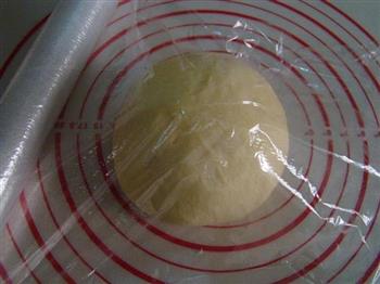 金黄沙拉面包的做法步骤4