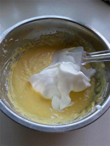 酸奶纸杯蛋糕的做法步骤8