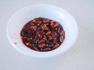 水豆豉拌芭蕉心的做法步骤5