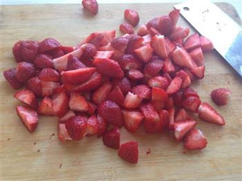 草莓酱的做法步骤2