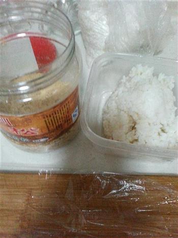 剩米饭肉松饼的做法步骤1