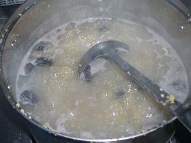 板栗小米粥的做法步骤4