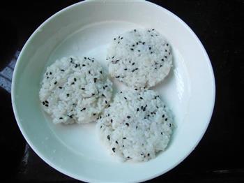 海苔米饭汉堡的做法步骤4