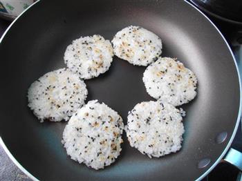 海苔米饭汉堡的做法图解5