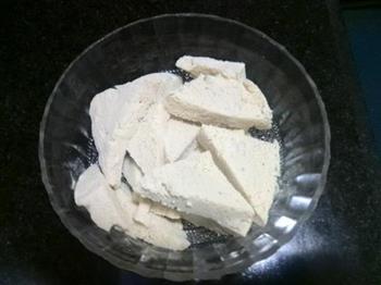 白菜冻豆腐粉丝汤的做法步骤3