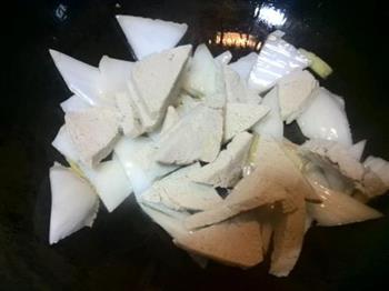 白菜冻豆腐粉丝汤的做法步骤6