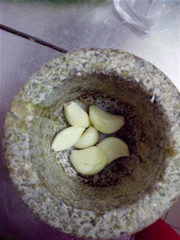 毛蛤蜊拌菠菜粉丝的做法步骤3
