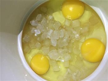 铁观音茶炖鸡蛋的做法步骤3