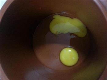 铁观音茶炖鸡蛋的做法图解2