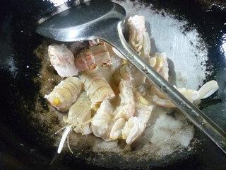 咖喱虾蛄花菜的做法步骤4