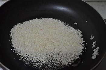芝麻盐拌豆苗的做法步骤4