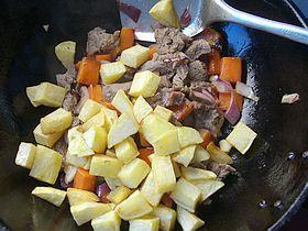 咖喱土豆牛肉的做法步骤10
