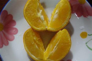 蜂蜜橙汁的做法步骤2