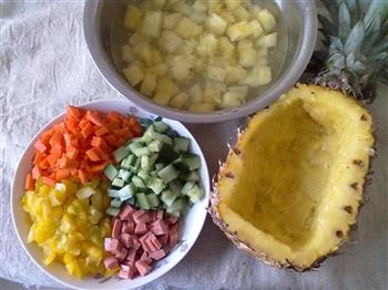 菠萝炒饭的做法步骤2
