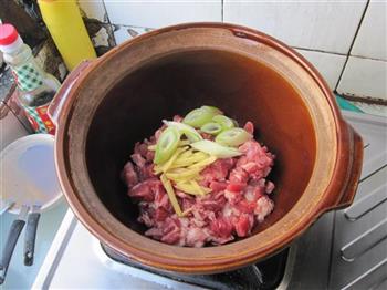 砂锅牛肉炖萝卜的做法步骤7
