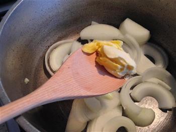 洋葱浓汤的做法图解1