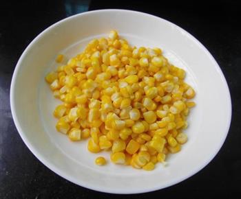 蛋白炒玉米的做法步骤3