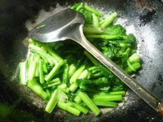 清炒油菜蕻的做法步骤9