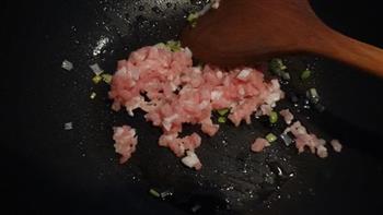 萝卜香菇猪肉馅饼的做法步骤3