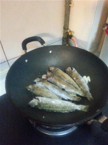 家常烧黄鱼的做法步骤5