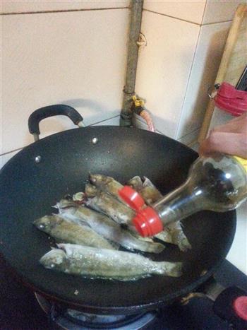 家常烧黄鱼的做法步骤6