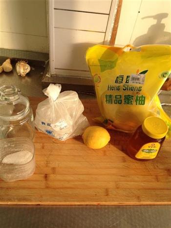 蜂蜜柚子茶酱的做法步骤1