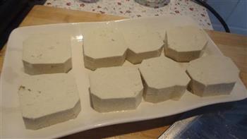 熊掌豆腐的做法步骤2