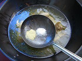 滑子菇鸡汤面的做法步骤2