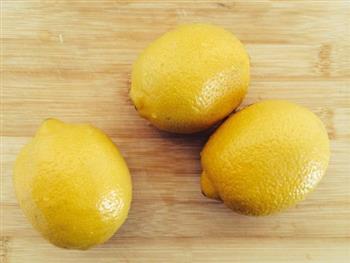 糖渍柠檬的做法图解1
