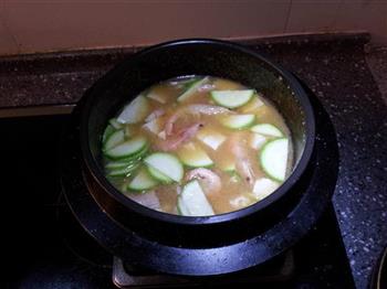 韩式大酱汤的做法步骤3