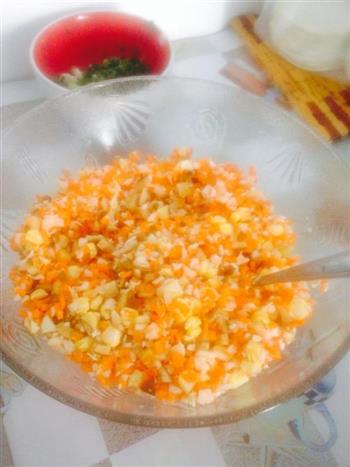 玉米红萝卜水饺的做法步骤1