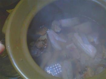 土伏苓绿豆土鸭汤的做法步骤5